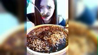 模仿国产泡面视频,跟随视频潮流，解锁美味新体验